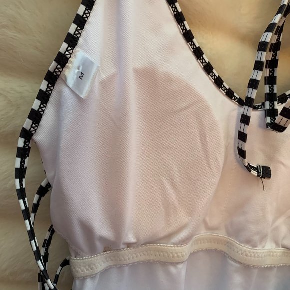 NEW! One Piece Swim Suit Women's size M - Picture 4 of 10